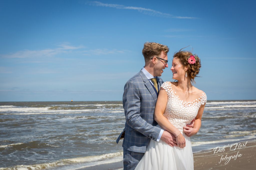 Bruiloft den haag trouwen Didi t Hart fotografie strand kasserie OCK
